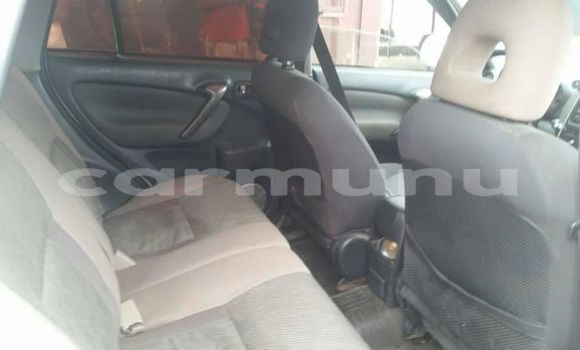 Buy Used Toyota RAV4 White Car in Brazzaville in Municipality of Brazzaville Buy Used Toyota RAV4 White Car in Brazzaville in Municipality of Brazzaville