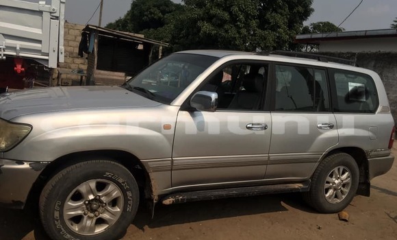 Acheter Occasion Voiture Toyota Land Cruiser Gris à Brazzaville, Commune de Brazzaville Acheter Occasion Voiture Toyota Land Cruiser Gris à Brazzaville, Commune de Brazzaville