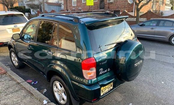 Acheter Occasion Voiture Toyota RAV4 Vert à Brazzaville, Commune de Brazzaville Acheter Occasion Voiture Toyota RAV4 Vert à Brazzaville, Commune de Brazzaville