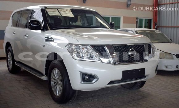 Acheter Import Voiture Nissan Patrol Blanc à Import - Dubai, Région de la Bouenza Acheter Import Voiture Nissan Patrol Blanc à Import - Dubai, Région de la Bouenza