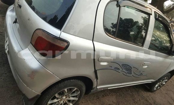 Buy Used Toyota Yaris Silver Car in Brazzaville in Municipality of Brazzaville Buy Used Toyota Yaris Silver Car in Brazzaville in Municipality of Brazzaville