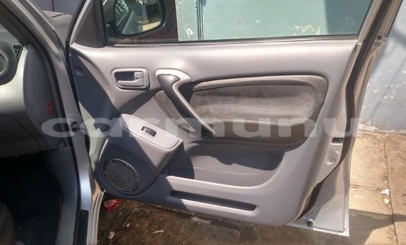 Acheter Occasion Voiture Toyota RAV4 Gris à Brazzaville, Commune de Brazzaville Acheter Occasion Voiture Toyota RAV4 Gris à Brazzaville, Commune de Brazzaville