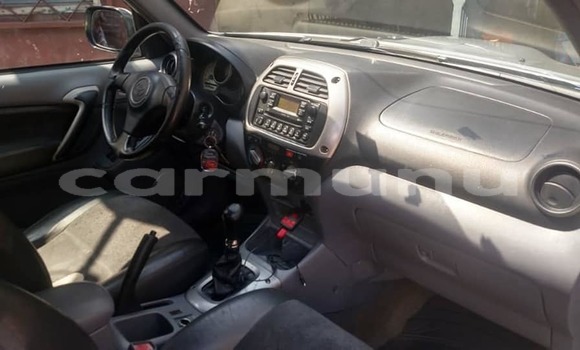 Acheter Occasion Voiture Toyota RAV4 Gris à Brazzaville, Commune de Brazzaville Acheter Occasion Voiture Toyota RAV4 Gris à Brazzaville, Commune de Brazzaville