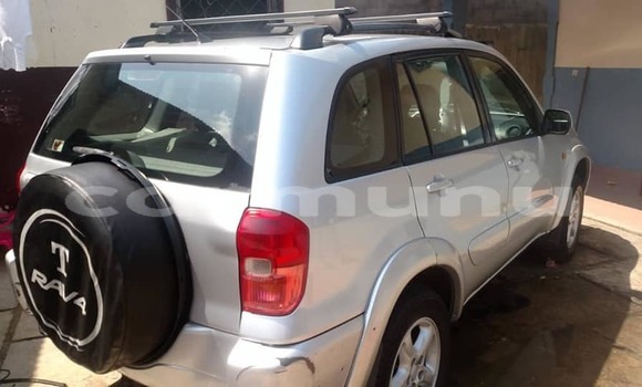 Acheter Occasion Voiture Toyota RAV4 Gris à Brazzaville, Commune de Brazzaville Acheter Occasion Voiture Toyota RAV4 Gris à Brazzaville, Commune de Brazzaville