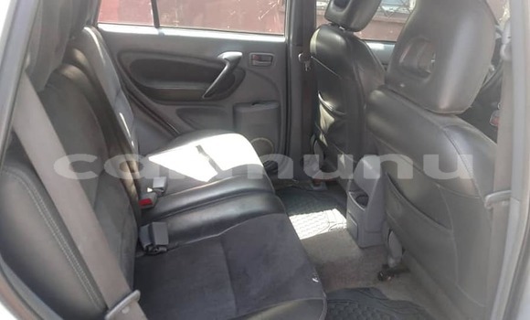 Acheter Occasion Voiture Toyota RAV4 Gris à Brazzaville, Commune de Brazzaville Acheter Occasion Voiture Toyota RAV4 Gris à Brazzaville, Commune de Brazzaville