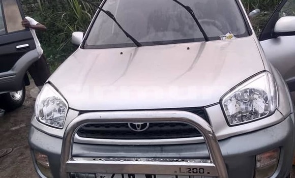 Acheter Occasion Voiture Toyota RAV4 Gris à Brazzaville, Commune de Brazzaville Acheter Occasion Voiture Toyota RAV4 Gris à Brazzaville, Commune de Brazzaville