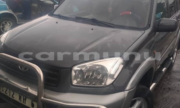 Acheter Occasion Voiture Toyota RAV4 Noir à Brazzaville, Commune de Brazzaville Acheter Occasion Voiture Toyota RAV4 Noir à Brazzaville, Commune de Brazzaville