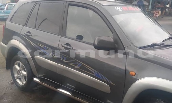 Acheter Occasion Voiture Toyota RAV4 Noir à Brazzaville, Commune de Brazzaville Acheter Occasion Voiture Toyota RAV4 Noir à Brazzaville, Commune de Brazzaville