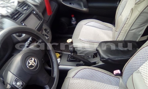 Acheter Occasion Voiture Toyota RAV4 Gris à Brazzaville, Commune de Brazzaville Acheter Occasion Voiture Toyota RAV4 Gris à Brazzaville, Commune de Brazzaville