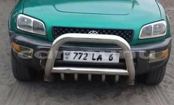 Acheter Occasion Voiture Toyota RAV4 Vert à Brazzaville, Commune de Brazzaville Acheter Occasion Voiture Toyota RAV4 Vert à Brazzaville, Commune de Brazzaville
