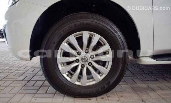 Acheter Import Voiture Nissan Patrol Blanc à Import - Dubai, Région de la Bouenza