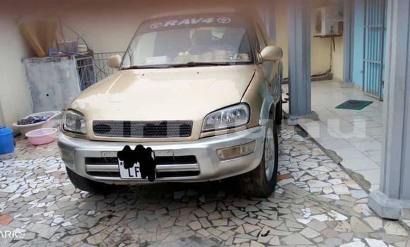 Buy Used Toyota RAV4 Beige Car in Brazzaville in Municipality of Brazzaville Buy Used Toyota RAV4 Beige Car in Brazzaville in Municipality of Brazzaville