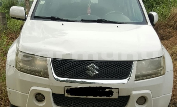 Acheter Occasion Voiture Suzuki Grand Vitara Blanc à Brazzaville, Commune de Brazzaville Acheter Occasion Voiture Suzuki Grand Vitara Blanc à Brazzaville, Commune de Brazzaville