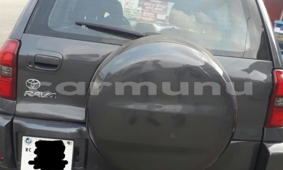 Acheter Occasion Voiture Toyota RAV4 Noir à Brazzaville, Commune de Brazzaville Acheter Occasion Voiture Toyota RAV4 Noir à Brazzaville, Commune de Brazzaville