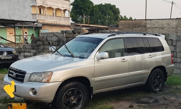 Acheter Occasion Voiture Toyota Highlander Gris à Brazzaville, Commune de Brazzaville Acheter Occasion Voiture Toyota Highlander Gris à Brazzaville, Commune de Brazzaville