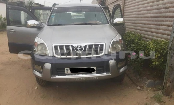 Acheter Occasion Voiture Toyota Land Cruiser Prado Gris à Brazzaville, Commune de Brazzaville Acheter Occasion Voiture Toyota Land Cruiser Prado Gris à Brazzaville, Commune de Brazzaville
