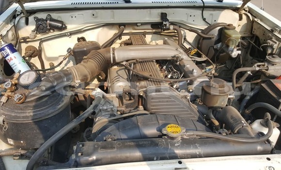 Acheter Occasion Voiture Toyota Land Cruiser Blanc à Brazzaville, Commune de Brazzaville Acheter Occasion Voiture Toyota Land Cruiser Blanc à Brazzaville, Commune de Brazzaville