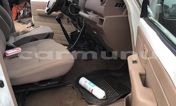 Acheter Occasion Voiture Toyota Land Cruiser Blanc à Brazzaville, Commune de Brazzaville Acheter Occasion Voiture Toyota Land Cruiser Blanc à Brazzaville, Commune de Brazzaville