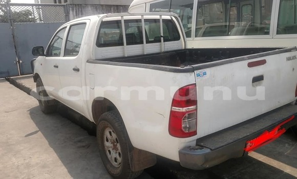 Acheter Occasion Voiture Toyota Hilux Blanc à Brazzaville, Commune de Brazzaville Acheter Occasion Voiture Toyota Hilux Blanc à Brazzaville, Commune de Brazzaville
