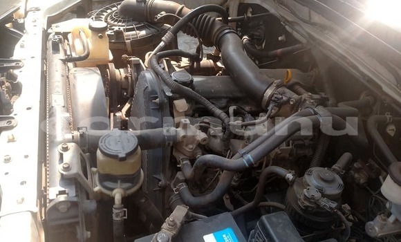 Acheter Occasion Voiture Toyota Hilux Blanc à Brazzaville, Commune de Brazzaville Acheter Occasion Voiture Toyota Hilux Blanc à Brazzaville, Commune de Brazzaville