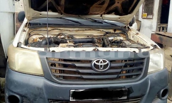 Acheter Occasion Voiture Toyota Hilux Blanc à Brazzaville, Commune de Brazzaville Acheter Occasion Voiture Toyota Hilux Blanc à Brazzaville, Commune de Brazzaville