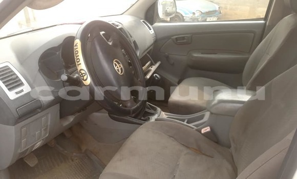 Acheter Occasion Voiture Toyota Hilux Blanc à Brazzaville, Commune de Brazzaville Acheter Occasion Voiture Toyota Hilux Blanc à Brazzaville, Commune de Brazzaville