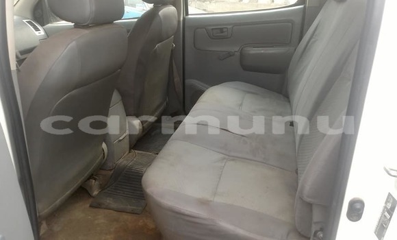 Acheter Occasion Voiture Toyota Hilux Blanc à Brazzaville, Commune de Brazzaville Acheter Occasion Voiture Toyota Hilux Blanc à Brazzaville, Commune de Brazzaville