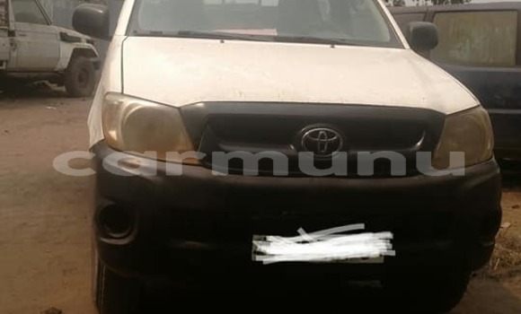 Acheter Occasion Voiture Toyota Hilux Blanc à Brazzaville, Commune de Brazzaville Acheter Occasion Voiture Toyota Hilux Blanc à Brazzaville, Commune de Brazzaville