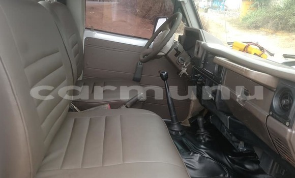 Acheter Occasion Voiture Toyota Pickup Gris à Brazzaville, Commune de Brazzaville Acheter Occasion Voiture Toyota Pickup Gris à Brazzaville, Commune de Brazzaville