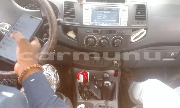 Acheter Occasion Voiture Toyota Hilux Noir à Brazzaville, Commune de Brazzaville Acheter Occasion Voiture Toyota Hilux Noir à Brazzaville, Commune de Brazzaville