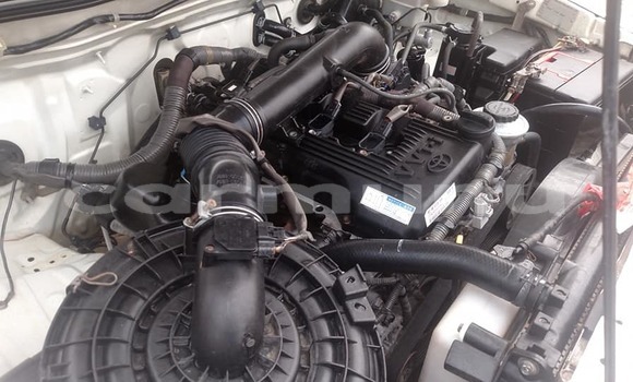 Acheter Occasion Voiture Toyota Hilux Blanc à Brazzaville, Commune de Brazzaville Acheter Occasion Voiture Toyota Hilux Blanc à Brazzaville, Commune de Brazzaville