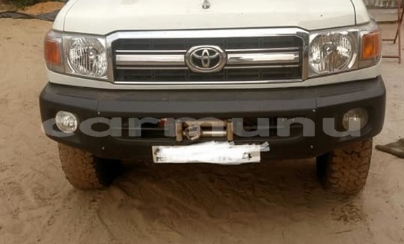 Acheter Occasion Voiture Toyota Pickup Blanc à Brazzaville, Commune de Brazzaville Acheter Occasion Voiture Toyota Pickup Blanc à Brazzaville, Commune de Brazzaville