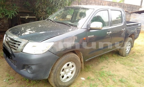 Acheter Occasion Voiture Toyota Hilux Bleu à Brazzaville, Commune de Brazzaville Acheter Occasion Voiture Toyota Hilux Bleu à Brazzaville, Commune de Brazzaville