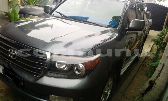 Acheter Occasion Voiture Toyota Land Cruiser Bleu à Brazzaville, Commune de Brazzaville Acheter Occasion Voiture Toyota Land Cruiser Bleu à Brazzaville, Commune de Brazzaville