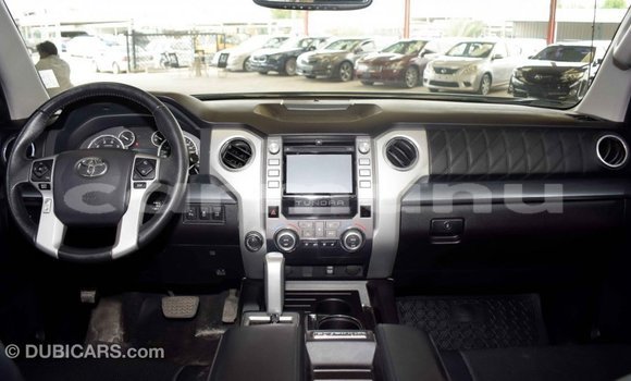 Acheter Import Voiture Toyota Tundra Noir à Import - Dubai, Région de la Bouenza Acheter Import Voiture Toyota Tundra Noir à Import - Dubai, Région de la Bouenza