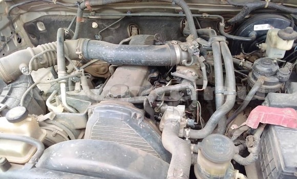 Acheter Occasion Voiture Toyota Hilux Beige à Brazzaville, Commune de Brazzaville Acheter Occasion Voiture Toyota Hilux Beige à Brazzaville, Commune de Brazzaville