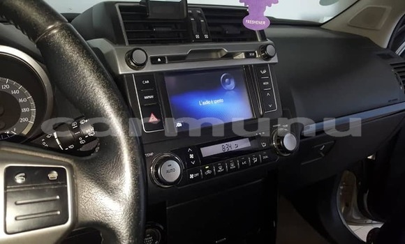 Acheter Occasion Voiture Toyota Land Cruiser Prado Blanc à Brazzaville, Commune de Brazzaville Acheter Occasion Voiture Toyota Land Cruiser Prado Blanc à Brazzaville, Commune de Brazzaville