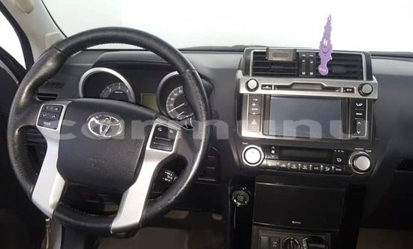 Acheter Occasion Voiture Toyota Land Cruiser Prado Blanc à Brazzaville, Commune de Brazzaville Acheter Occasion Voiture Toyota Land Cruiser Prado Blanc à Brazzaville, Commune de Brazzaville