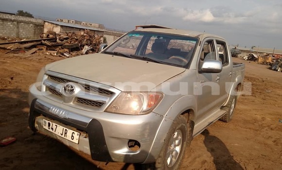 Acheter Occasion Voiture Toyota Hilux Gris à Brazzaville, Commune de Brazzaville Acheter Occasion Voiture Toyota Hilux Gris à Brazzaville, Commune de Brazzaville