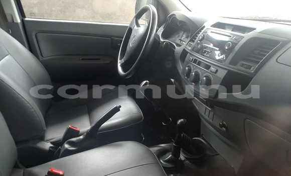 Acheter Occasion Voiture Toyota Hilux Noir à Brazzaville, Commune de Brazzaville Acheter Occasion Voiture Toyota Hilux Noir à Brazzaville, Commune de Brazzaville