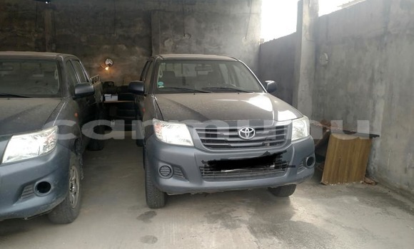 Acheter Occasion Voiture Toyota Hilux Noir à Brazzaville, Commune de Brazzaville Acheter Occasion Voiture Toyota Hilux Noir à Brazzaville, Commune de Brazzaville