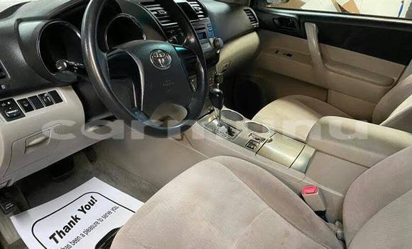 Acheter Occasion Voiture Toyota Highlander Blanc à Brazzaville, Commune de Brazzaville Acheter Occasion Voiture Toyota Highlander Blanc à Brazzaville, Commune de Brazzaville