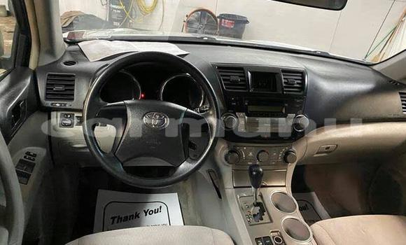 Acheter Occasion Voiture Toyota Highlander Blanc à Brazzaville, Commune de Brazzaville Acheter Occasion Voiture Toyota Highlander Blanc à Brazzaville, Commune de Brazzaville