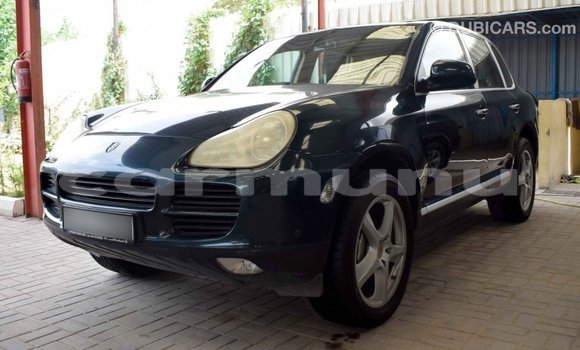 Acheter Import Voiture Porsche Cayenne Vert à Import - Dubai, Région de la Bouenza Acheter Import Voiture Porsche Cayenne Vert à Import - Dubai, Région de la Bouenza