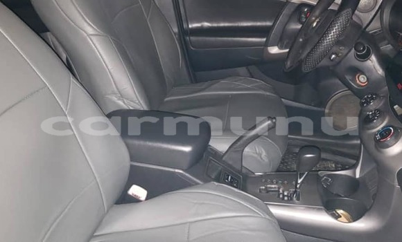 Acheter Occasion Voiture Toyota RAV4 Rouge à Brazzaville, Commune de Brazzaville Acheter Occasion Voiture Toyota RAV4 Rouge à Brazzaville, Commune de Brazzaville