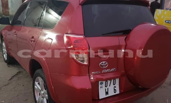 Acheter Occasion Voiture Toyota RAV4 Rouge à Brazzaville, Commune de Brazzaville Acheter Occasion Voiture Toyota RAV4 Rouge à Brazzaville, Commune de Brazzaville