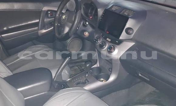 Acheter Occasion Voiture Toyota RAV4 Rouge à Brazzaville, Commune de Brazzaville Acheter Occasion Voiture Toyota RAV4 Rouge à Brazzaville, Commune de Brazzaville