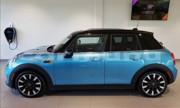 Buy Used MINI Cooper Blue Car in Brazzaville in Municipality of Brazzaville Buy Used MINI Cooper Blue Car in Brazzaville in Municipality of Brazzaville