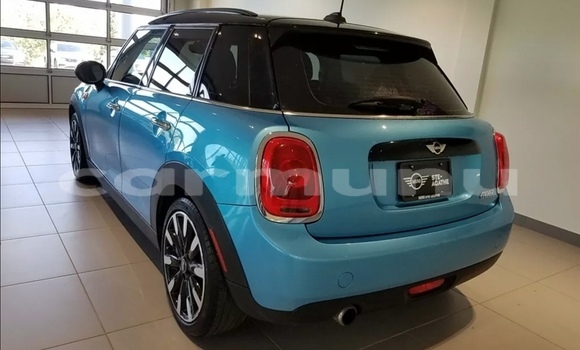 Buy Used MINI Cooper Blue Car in Brazzaville in Municipality of Brazzaville Buy Used MINI Cooper Blue Car in Brazzaville in Municipality of Brazzaville