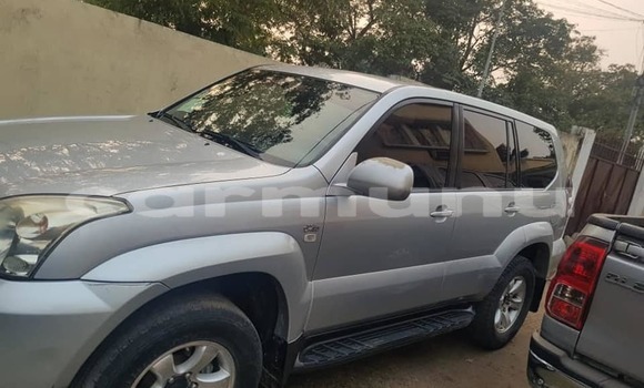 Buy Used Toyota Land Cruiser Prado Silver Car in Brazzaville in Municipality of Brazzaville Buy Used Toyota Land Cruiser Prado Silver Car in Brazzaville in Municipality of Brazzaville